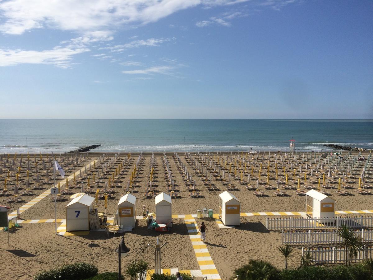 Hotel Tritone Caorle Luaran gambar