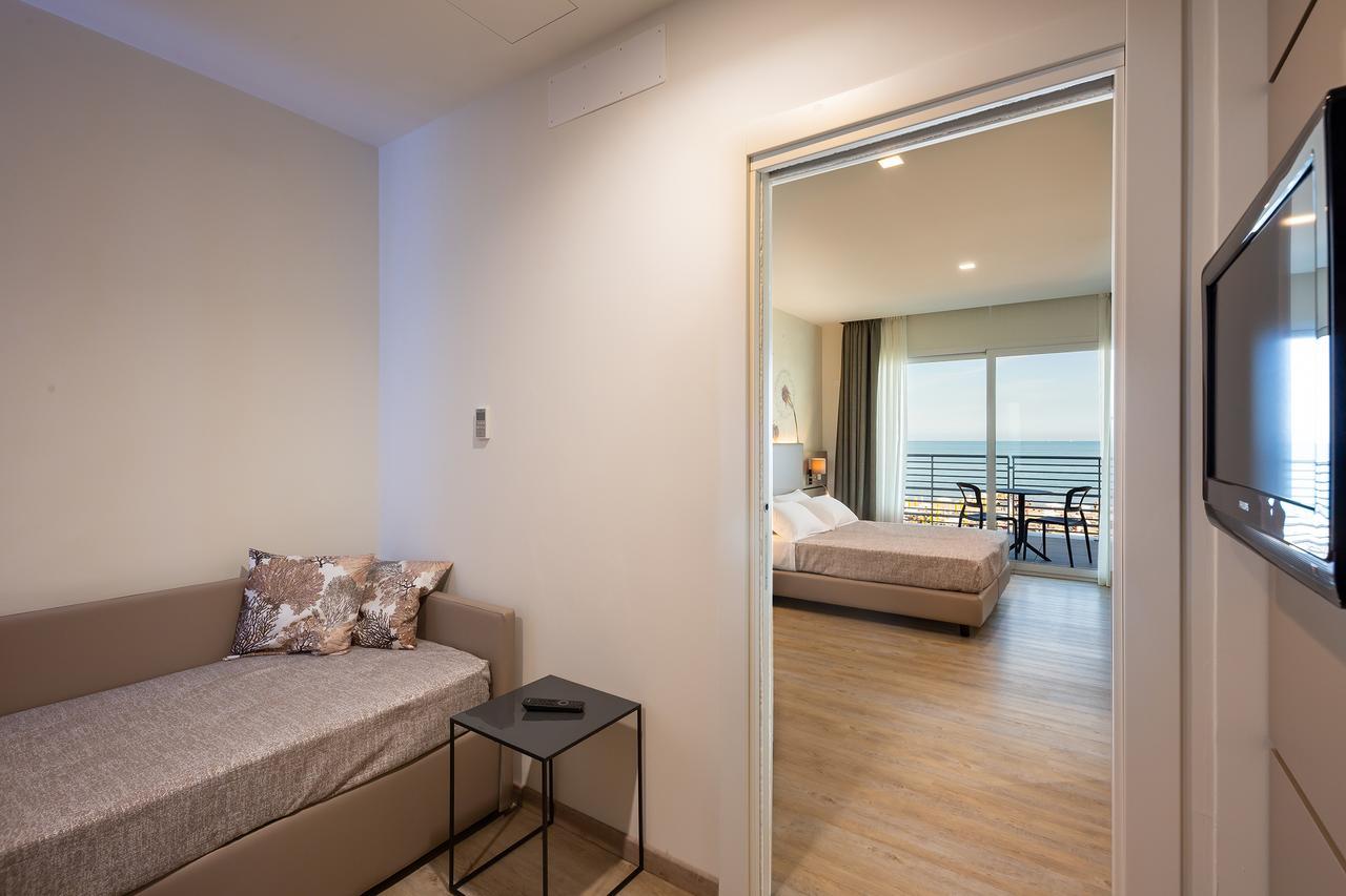 Hotel Tritone Caorle Luaran gambar