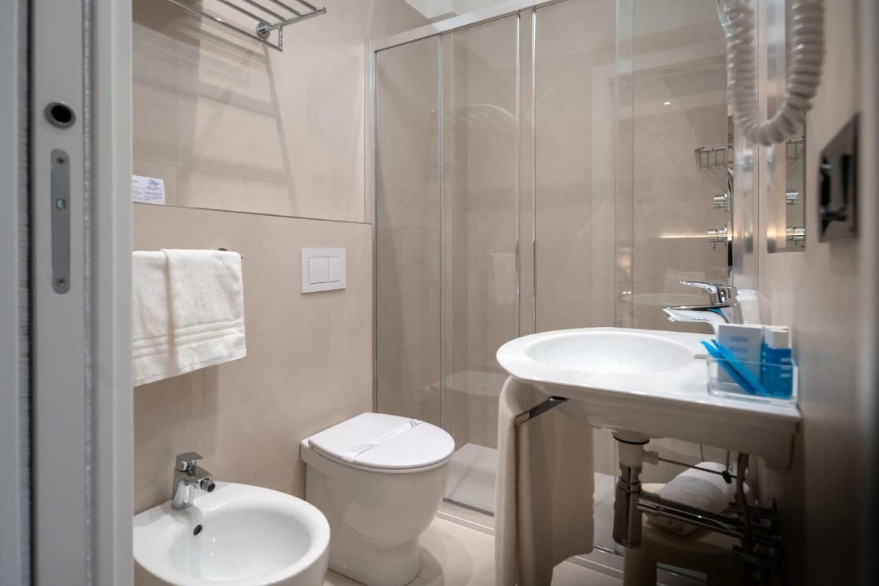 Hotel Tritone Caorle Luaran gambar
